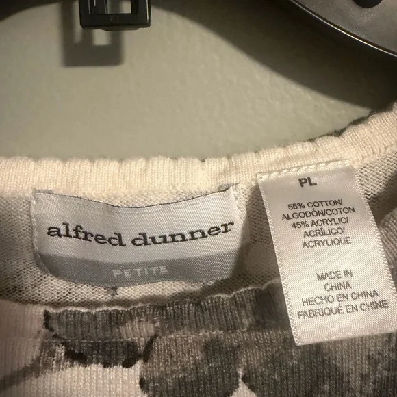 Alfred Dunner Gray Floral Embellished/ sequined long sleeve Sweater PL - Picture 7 of 8